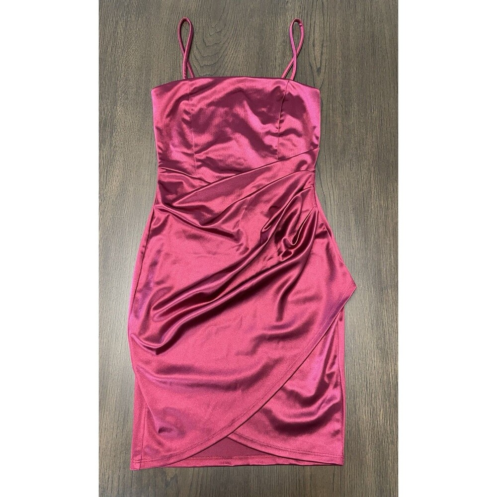 Windsor Burgundy Satin Ruched Strappy Bodycon Mini Dress Sleeveless Size S